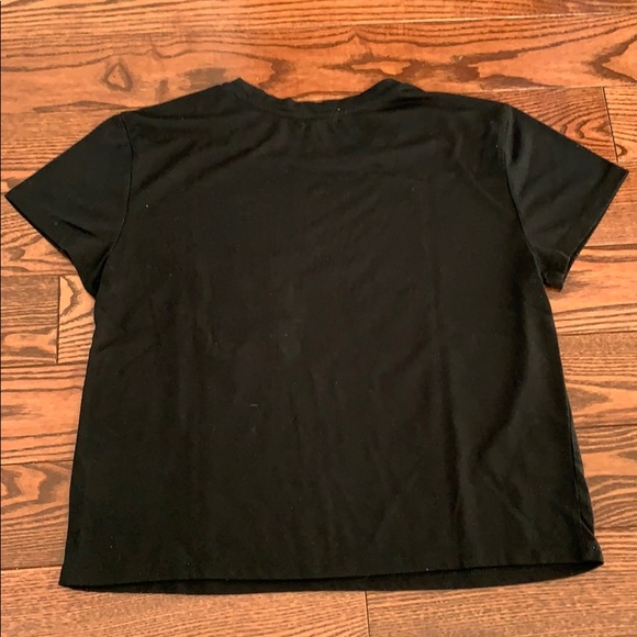 black t-shirt - Picture 2 of 2